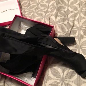 Knee high peep toe black boots